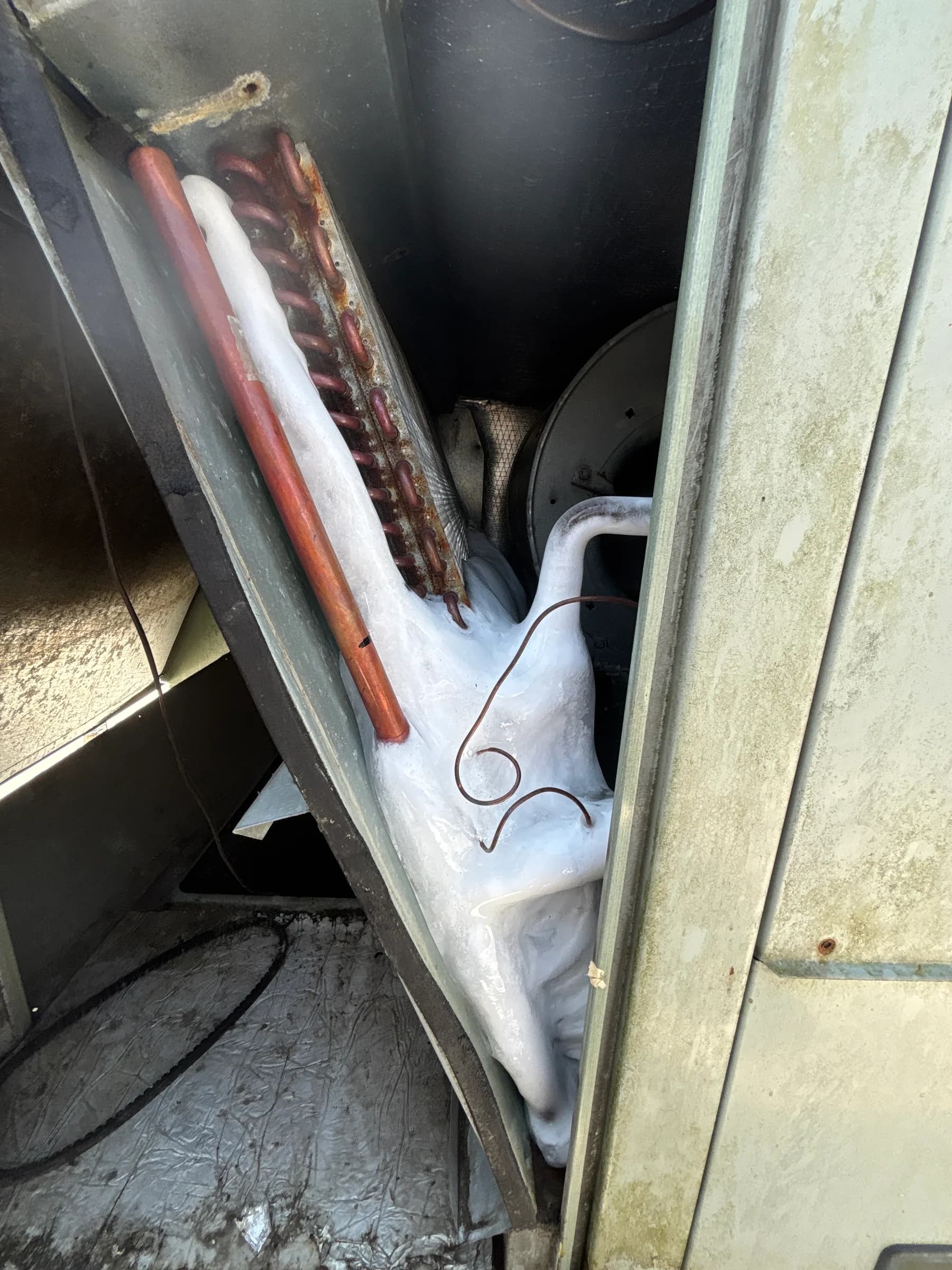 10-Ton Lobby AC Unit Froze Up in Friendswood