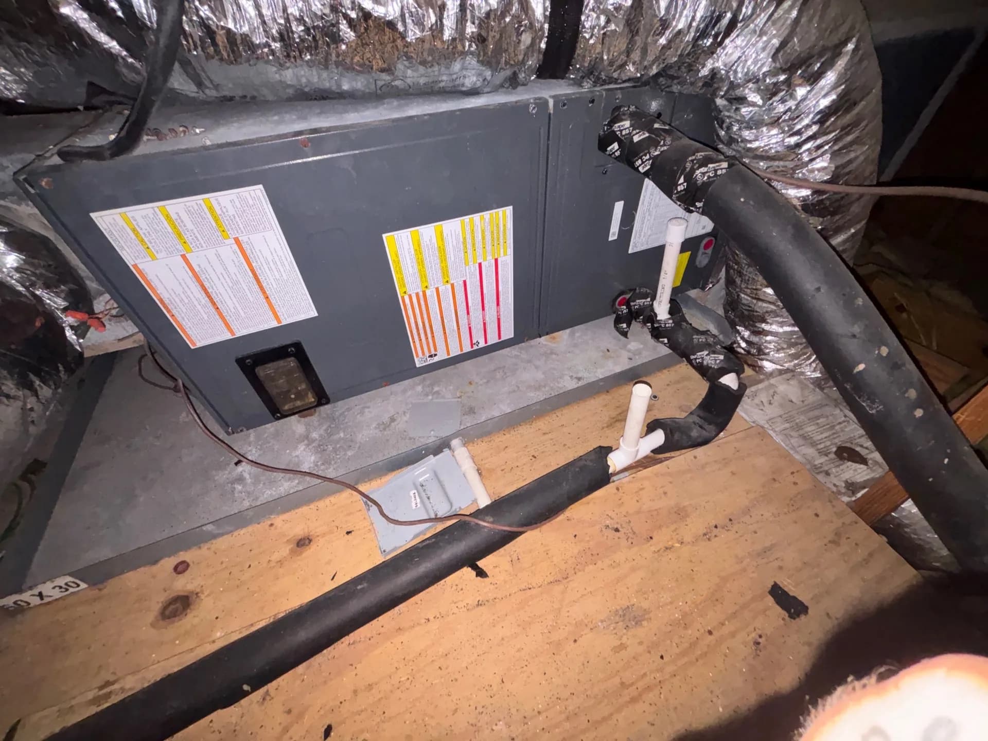 Leaky Ducts and a Stopped-Up Drain Line in Tiki Island