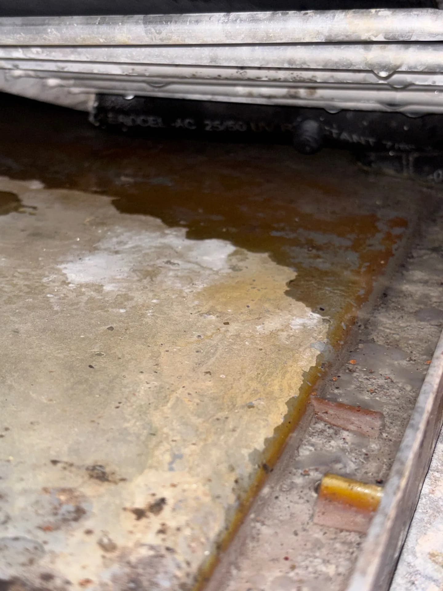 Leaky Ducts and a Stopped-Up Drain Line in Tiki Island