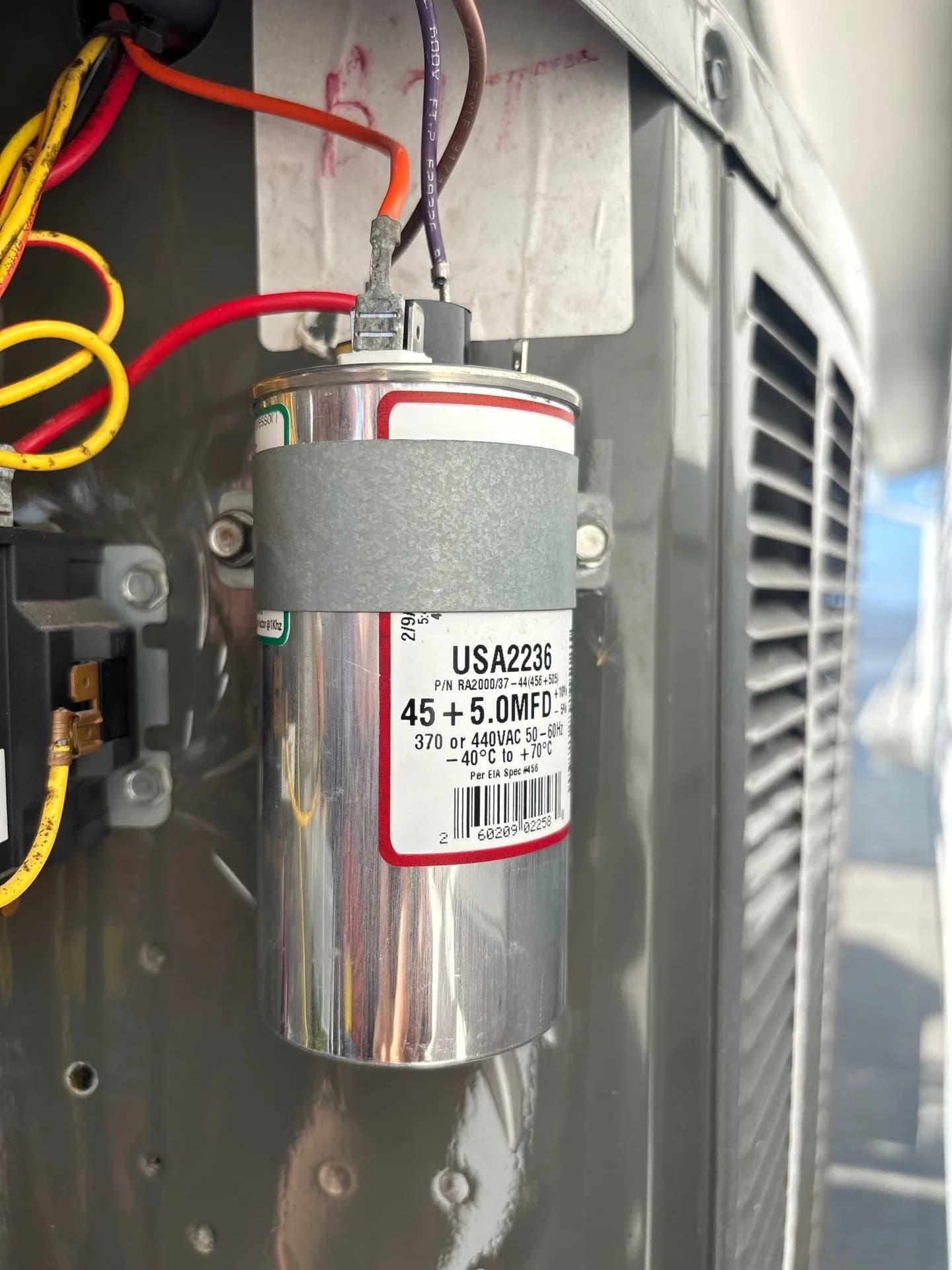 Outdoor AC Fan Not Spinning in Tiki Island