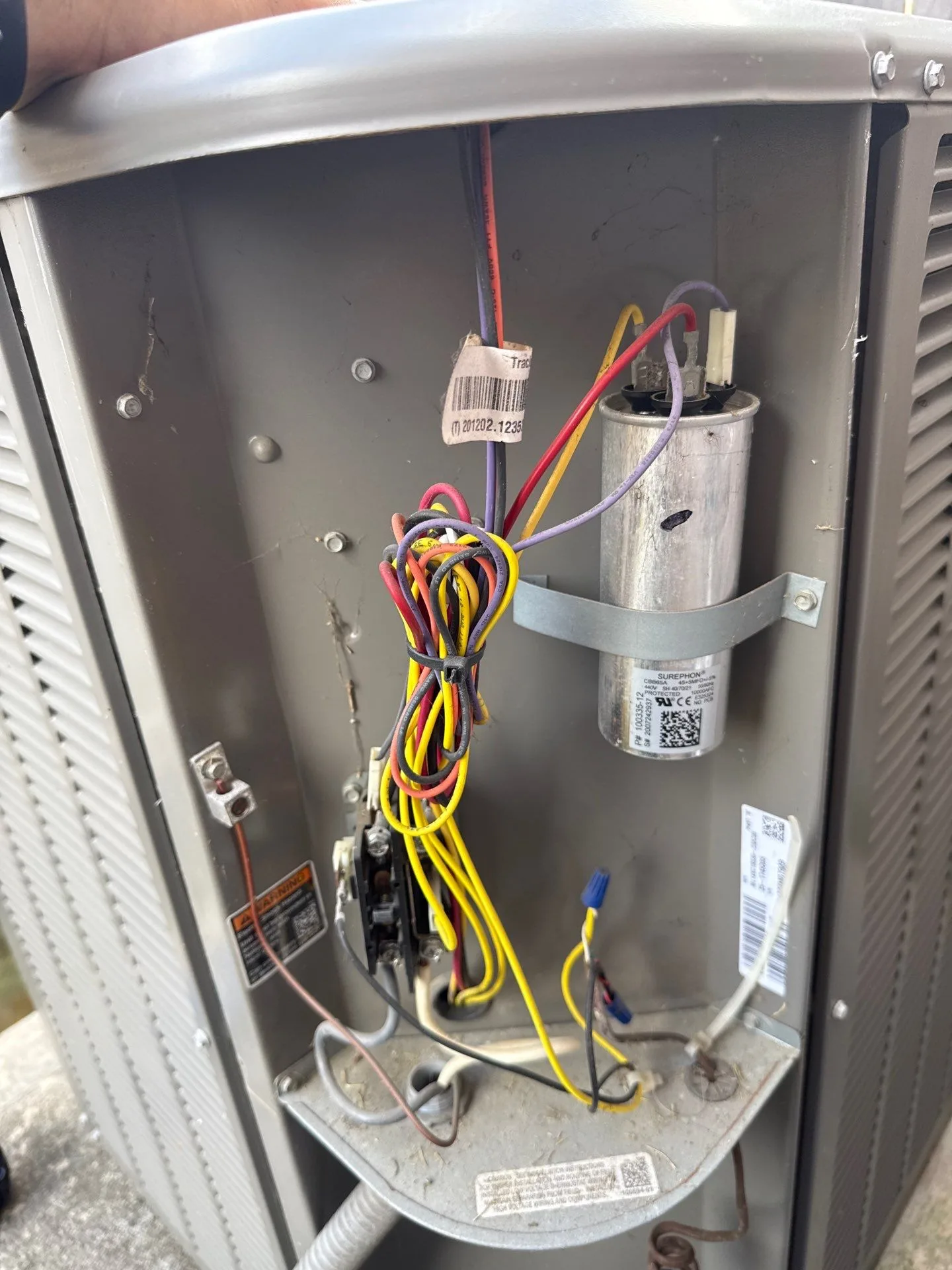 What Stopped My Outdoor AC Fan From Running in Dickinson?